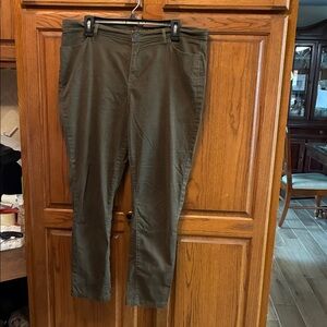 Juicy Couture Women’s Khaki Chinos size 14
